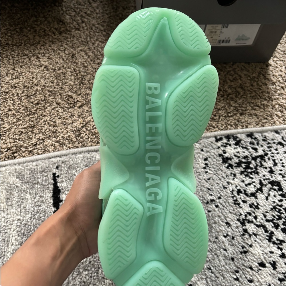 Balenciaga Mint Green Sneakers - Picture 2 of 4